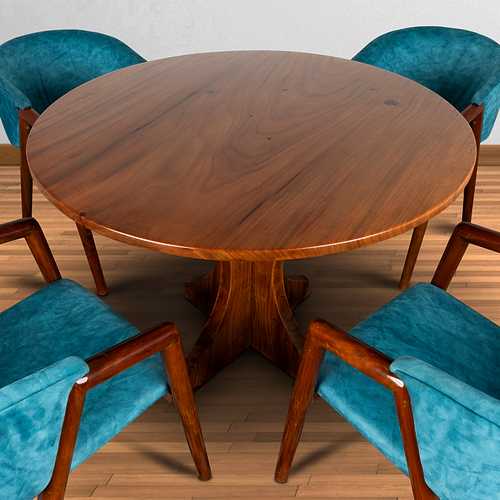1 pics solid wooden table